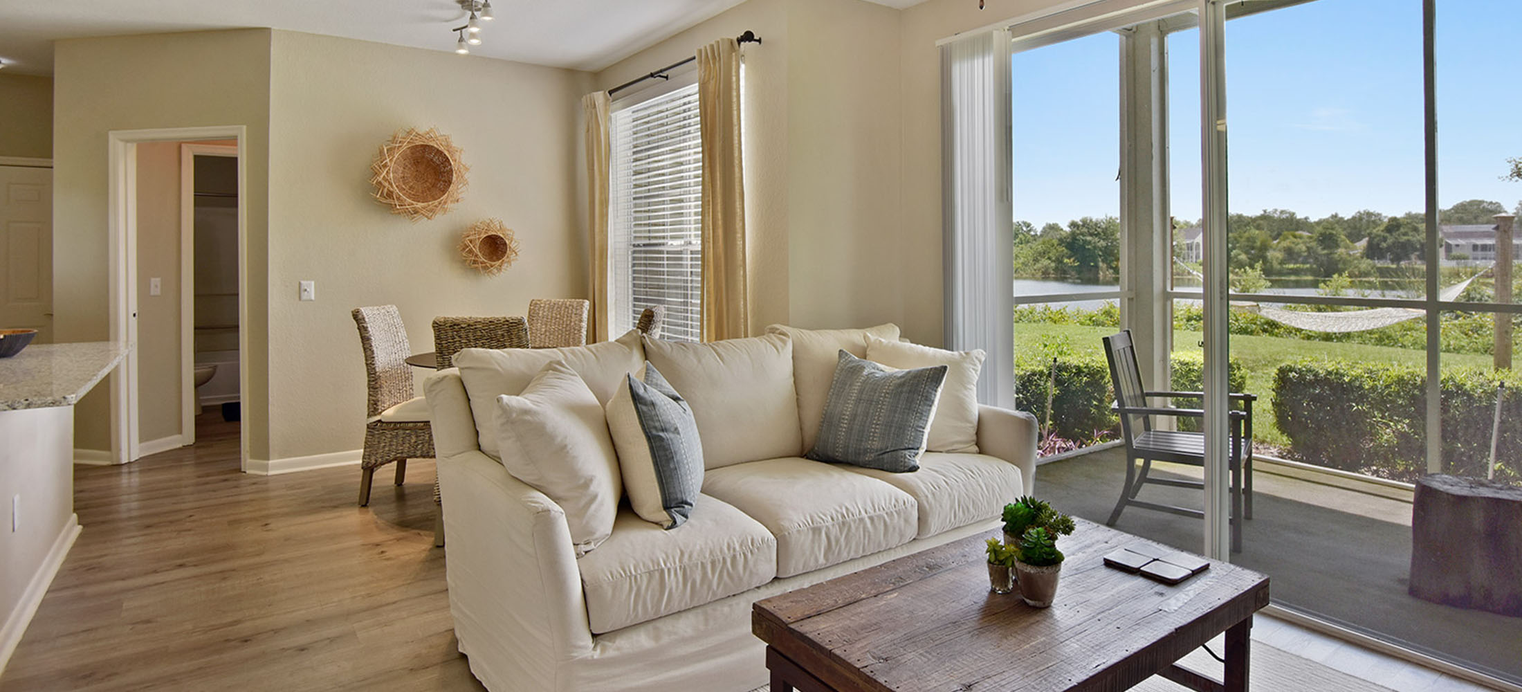 Lake House Apartments in Davenport, FL